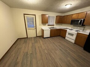 501 S Montgomery St in Starkville, MS - Building Photo - Building Photo