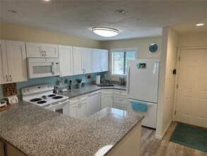 6033 34th St W in Bradenton, FL - Foto de edificio - Building Photo