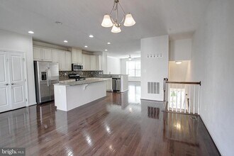 5919 Leben Dr in Frederick, MD - Building Photo - Building Photo