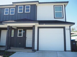 1220 Elva Warren St in Fort Worth, TX - Building Photo - Building Photo