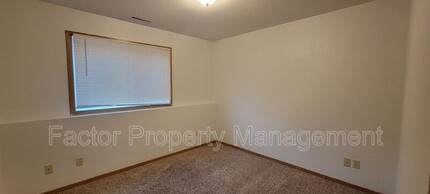 148 Balcerzak Dr in Mankato, MN - Building Photo - Building Photo