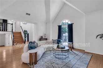 991 Gentry Ln in Marietta, GA - Building Photo - Building Photo