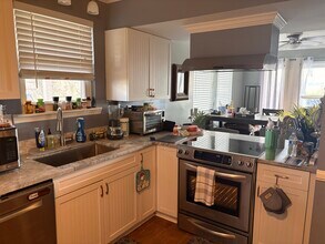 5063 Popperdam Creek Dr in North Charleston, SC - Building Photo - Building Photo