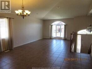 1609 Magnolia Ave in Windsor, ON - Building Photo - Building Photo
