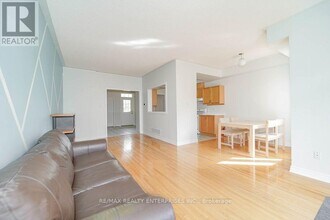 77 Angelica Ave in Richmond Hill, ON - Building Photo - Building Photo