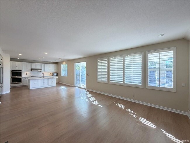 17450 Drake St in Yorba Linda, CA - Foto de edificio - Building Photo