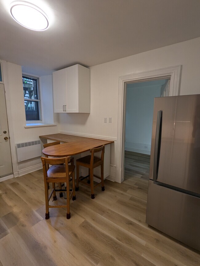 2385 Coursol Rue in Montréal, QC - Building Photo - Building Photo