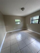 320 NW 33rd Ave in Fort Lauderdale, FL - Building Photo - Building Photo