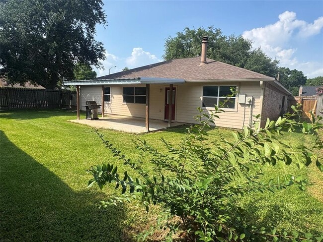 property at 1815 Settlers Ct