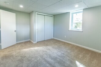 72 W Broadway, Unit 72 B All Utilities Incl in Derry, NH - Building Photo - Building Photo