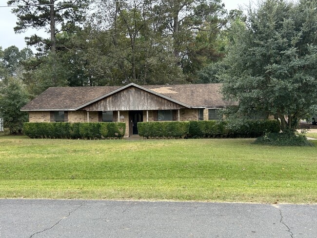 property at 4343 Hampton Ln