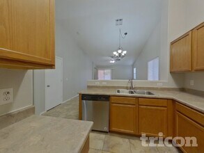 35770 W Velazquez Dr in Maricopa, AZ - Foto de edificio - Building Photo