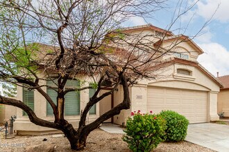 8003 S 48th Dr in Phoenix, AZ - Building Photo - Building Photo