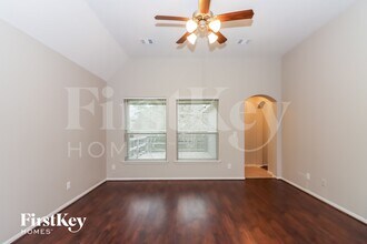 16342 River Wood Ct in Crosby, TX - Foto de edificio - Building Photo