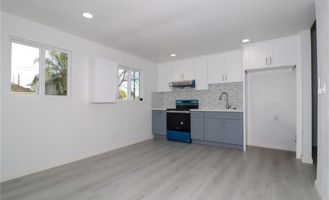 2931 Manitou Ave, Unit 2931 1/2 Manitou in Los Angeles, CA - Foto de edificio - Building Photo