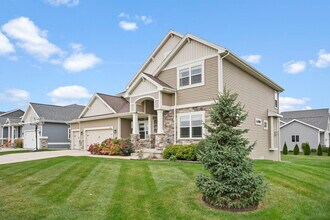 630 Big Stone Trl in Middleton, WI - Building Photo - Building Photo
