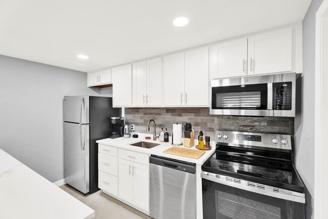 Roanoke Villas Apartments