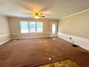 7107 N Milton Rd in Milton, TN - Building Photo - Building Photo