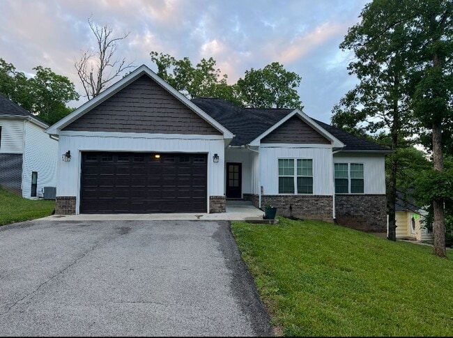 property at 77 Bellemeade St