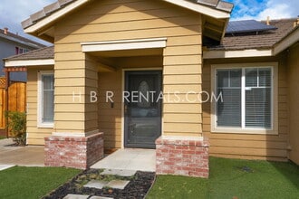 2711 Old River Ct in Tracy, CA - Building Photo - Building Photo