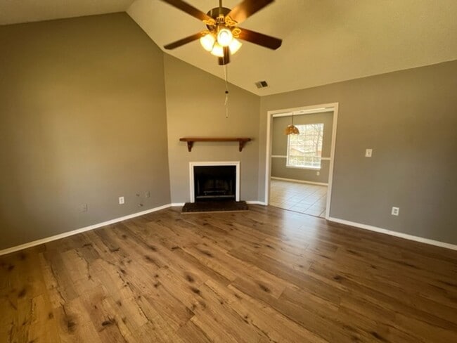 7443 Suncrest Cove in Horn Lake, MS - Building Photo - Building Photo
