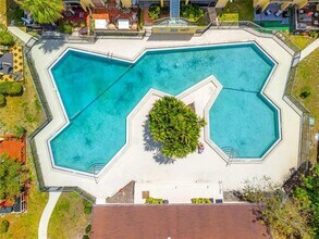 7529 Abonado Rd in Tampa, FL - Building Photo - Building Photo