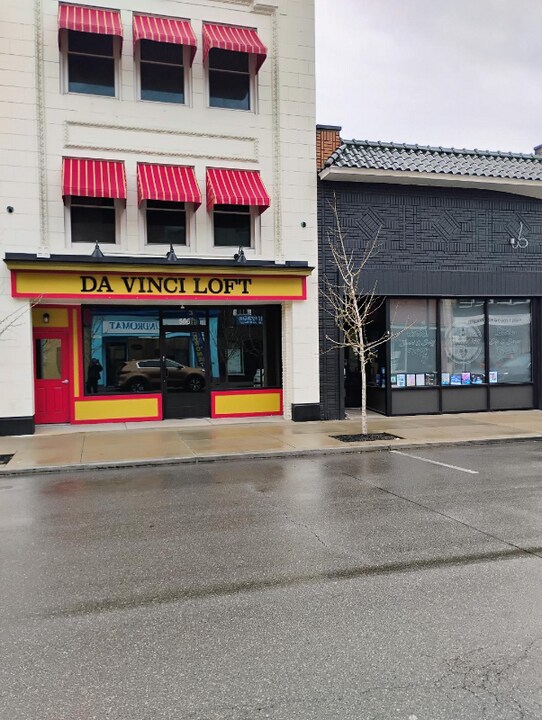 566 Merchant St in Ambridge, PA - Building Photo