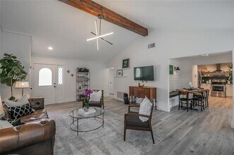 1607 Cimarron Trail in Grapevine, TX - Building Photo - Building Photo
