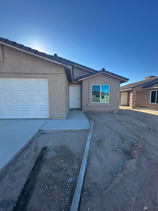 4692 S Cedar Ave in Yuma, AZ - Building Photo - Building Photo