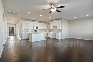 405 Coba St in Leander, TX - Building Photo