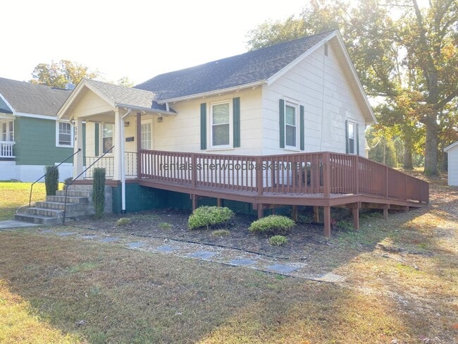 504 E Atlantic St in South Hill, VA - Building Photo - Building Photo