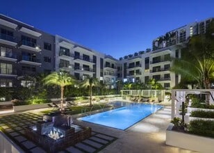 223 NE 27th St, Unit A3 in Miami, FL - Foto de edificio - Building Photo