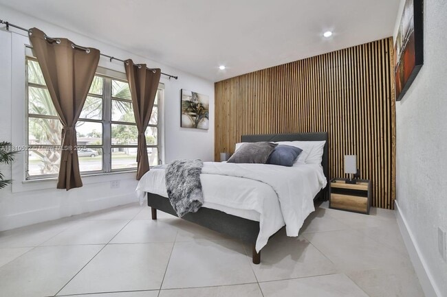 property at 8651 Sunset Strip