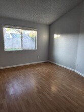 3033 W Irma Ln in Phoenix, AZ - Building Photo - Building Photo