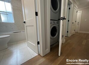 65 Strathmore Rd, Unit 47-2 in Boston, MA - Building Photo - Building Photo