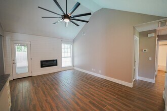 188 Reese Dr in Richmond Hill, GA - Building Photo - Building Photo