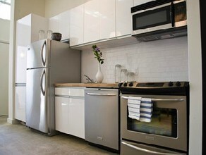 44 Berry St in Brooklyn, NY - Foto de edificio - Interior Photo