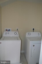 1646 E Pratt St in Baltimore, MD - Building Photo - Building Photo