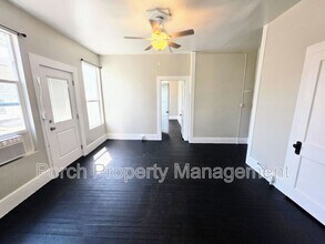320 N Barcelona St in Pensacola, FL - Building Photo - Building Photo