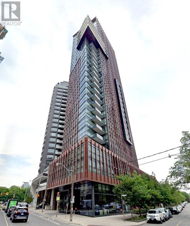 property at 32-332 Davenport Rd