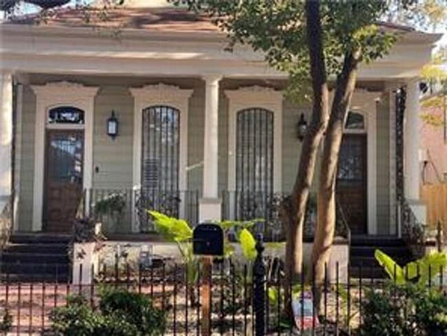 property at 1124 N Dorgenois St
