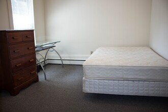 205 Williams St, Unit 2 in Ithaca, NY - Foto de edificio - Building Photo