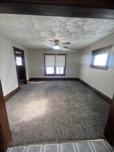 2142 Clarence Ave, Unit Upper in Racine, WI - Building Photo - Building Photo