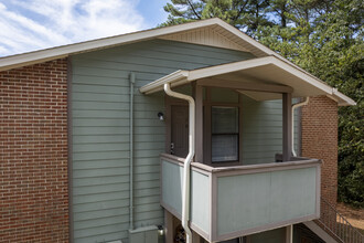 Sage Trail Apartments in Madison, AL - Building Photo - Building Photo