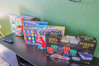 9600 W Georgia Ave in Glendale, AZ - Foto de edificio - Building Photo