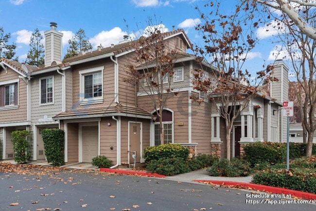 6344 Holly Gillingham Ln in San Jose, CA - Building Photo - Building Photo