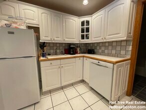 50 Radnor Rd, Unit 1A in Boston, MA - Foto de edificio - Building Photo