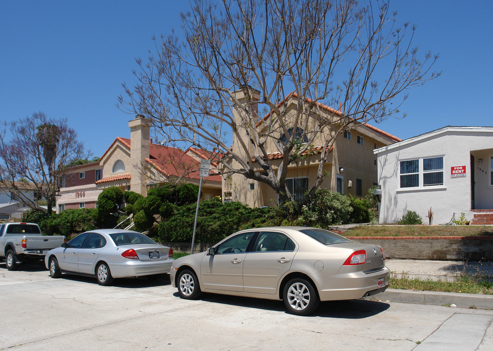 1048-1060 Sapphire St in San Diego, CA - Building Photo