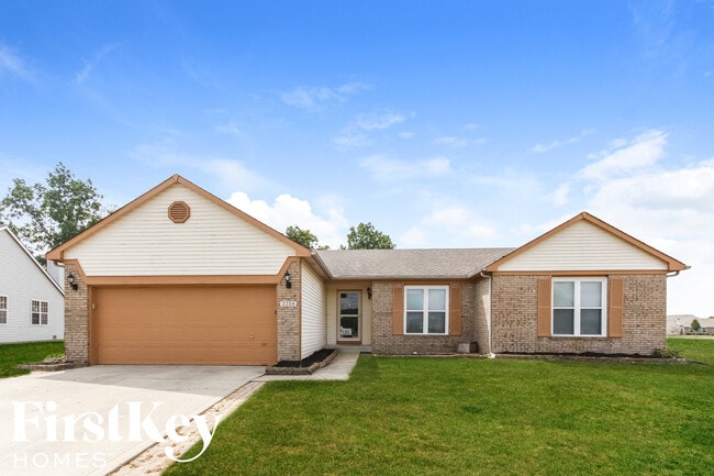 property at 2204 Valley Creek W Ln