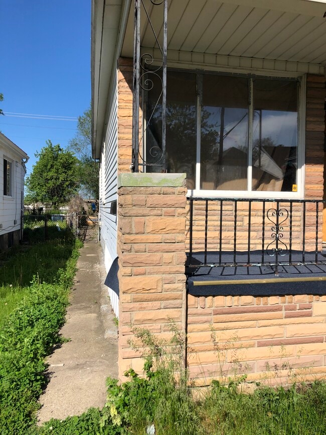 12620 Moran St in Hamtramck, MI - Building Photo - Building Photo